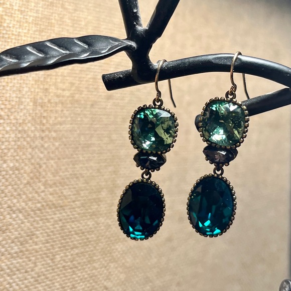 Silpada K&R Collection “Emerald Envy” Earrings - Picture 5 of 8